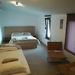Qso Navodari